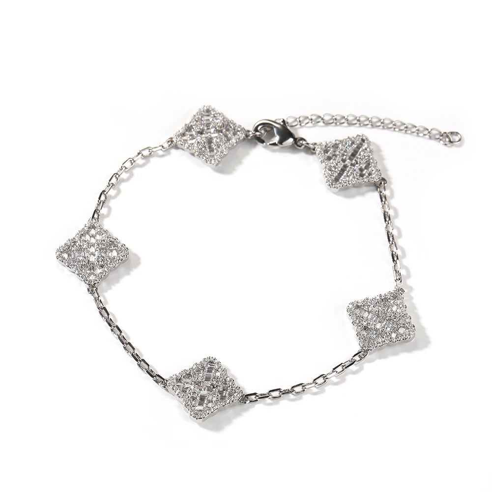 Icy Clover Bracelet “Silver”