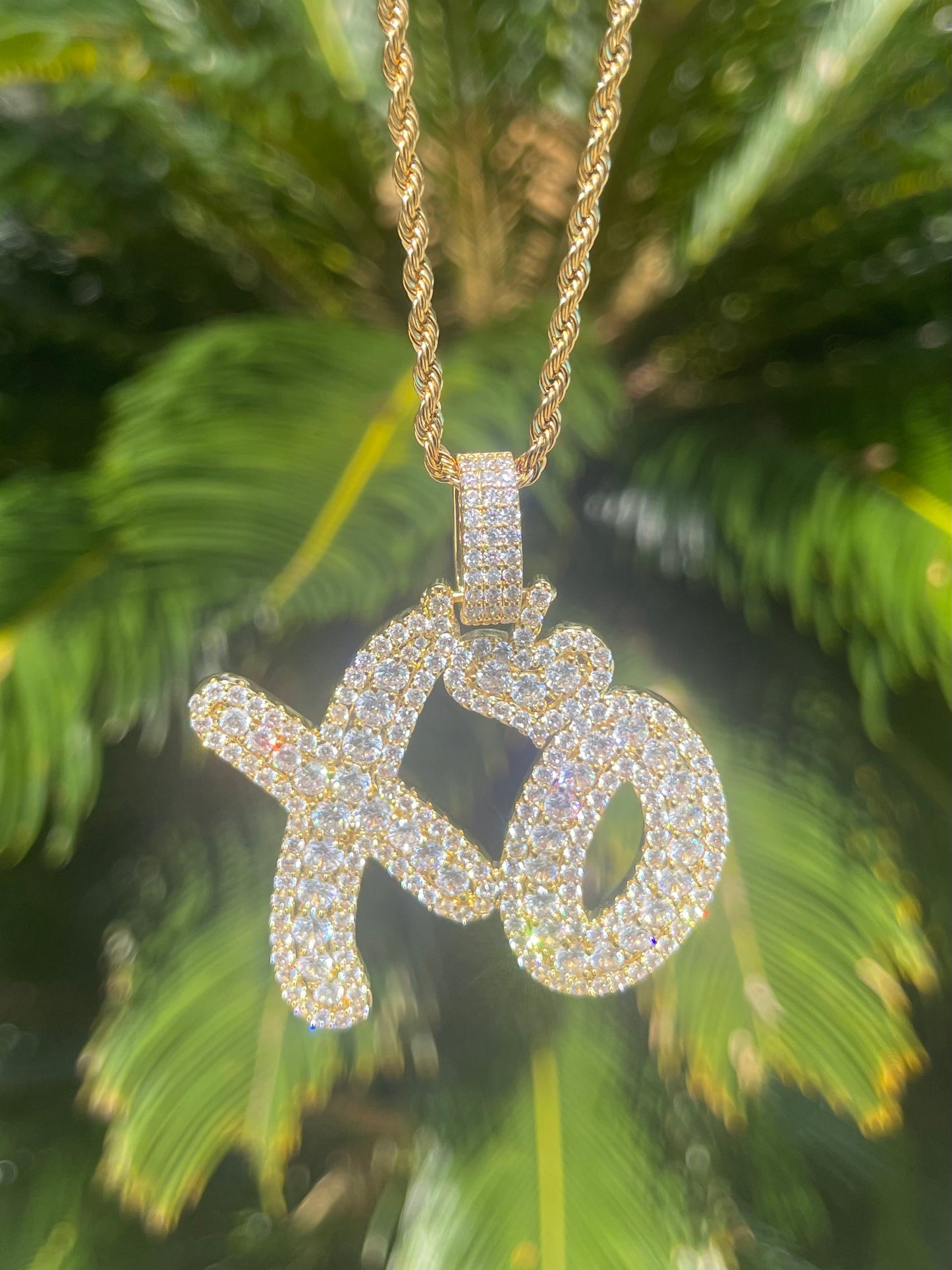 “Xo” Necklace Pendant “Gold”